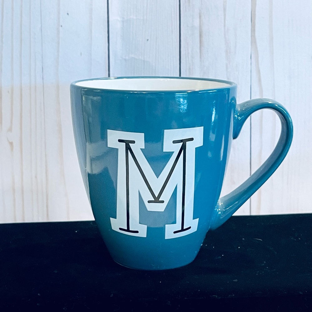 College letter “M” ceramic coffee cup